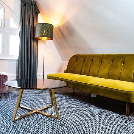Nitehouse Apartment Reading Bagian luar foto